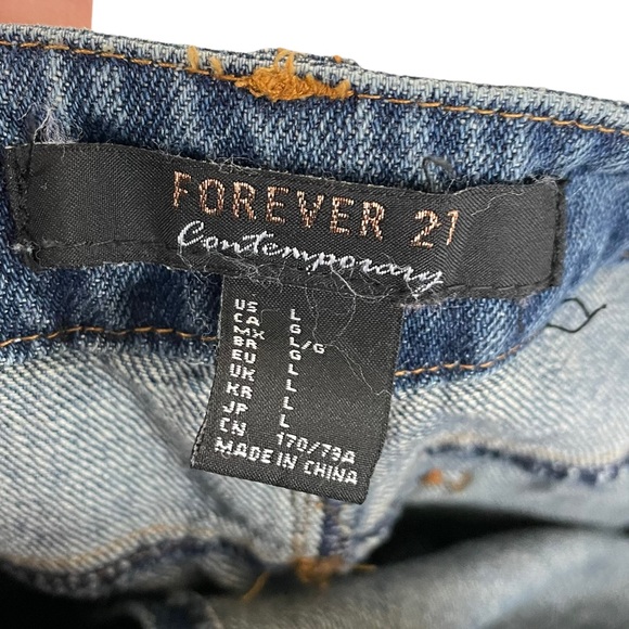 Forever 21 Contemporary Button Snap Ankle Cropped Overall Denim Jean Size Large - Picture 4 of 11